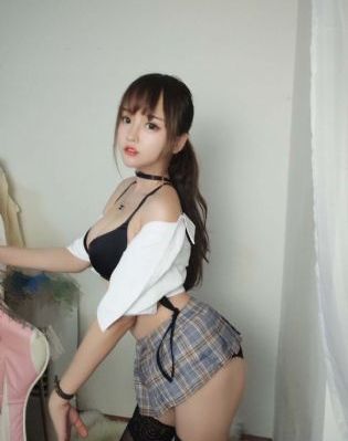 逢泽莉娜