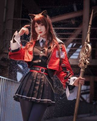 《卖房子的女人》